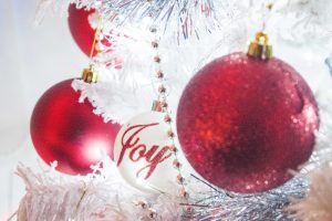 Article - Fun ways caregivers can help during the holidays.